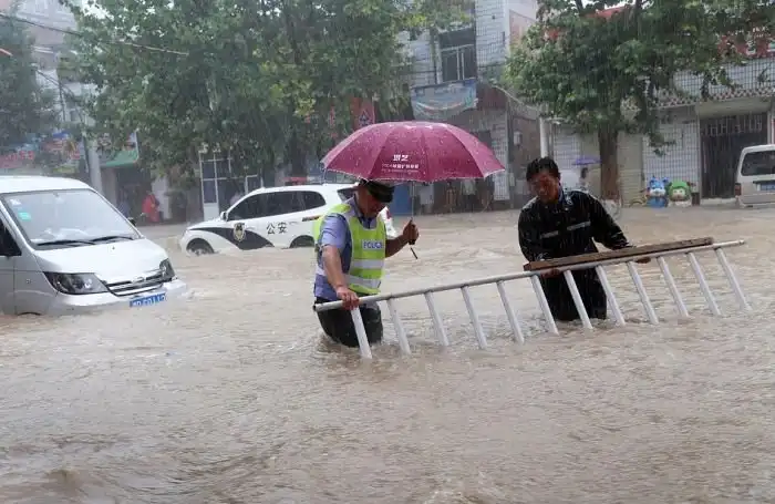 Проливные дожди нанесли Китаю ущерб на 1 миллиард долларов